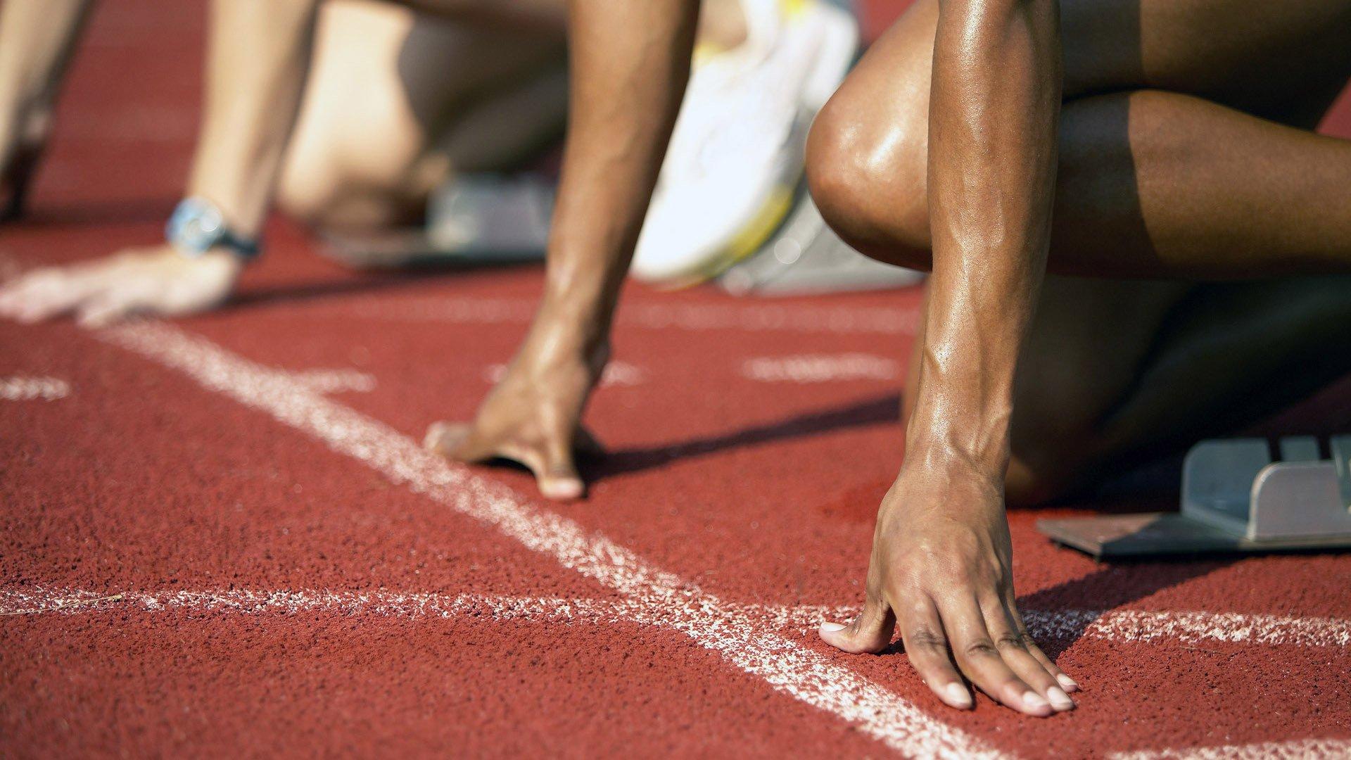 孙兴慜告别专栏揭秘,2016年险返德甲,波切蒂诺与热刺高层联手力挽狂澜