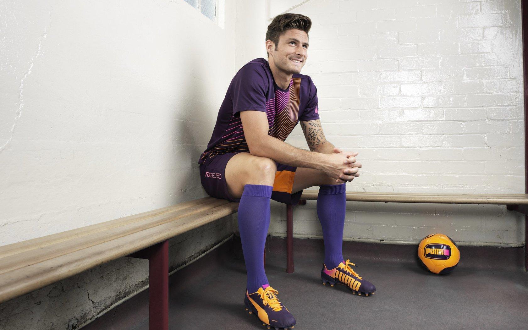 武磊连续18轮坐冷板凳，坚守信念期待破局